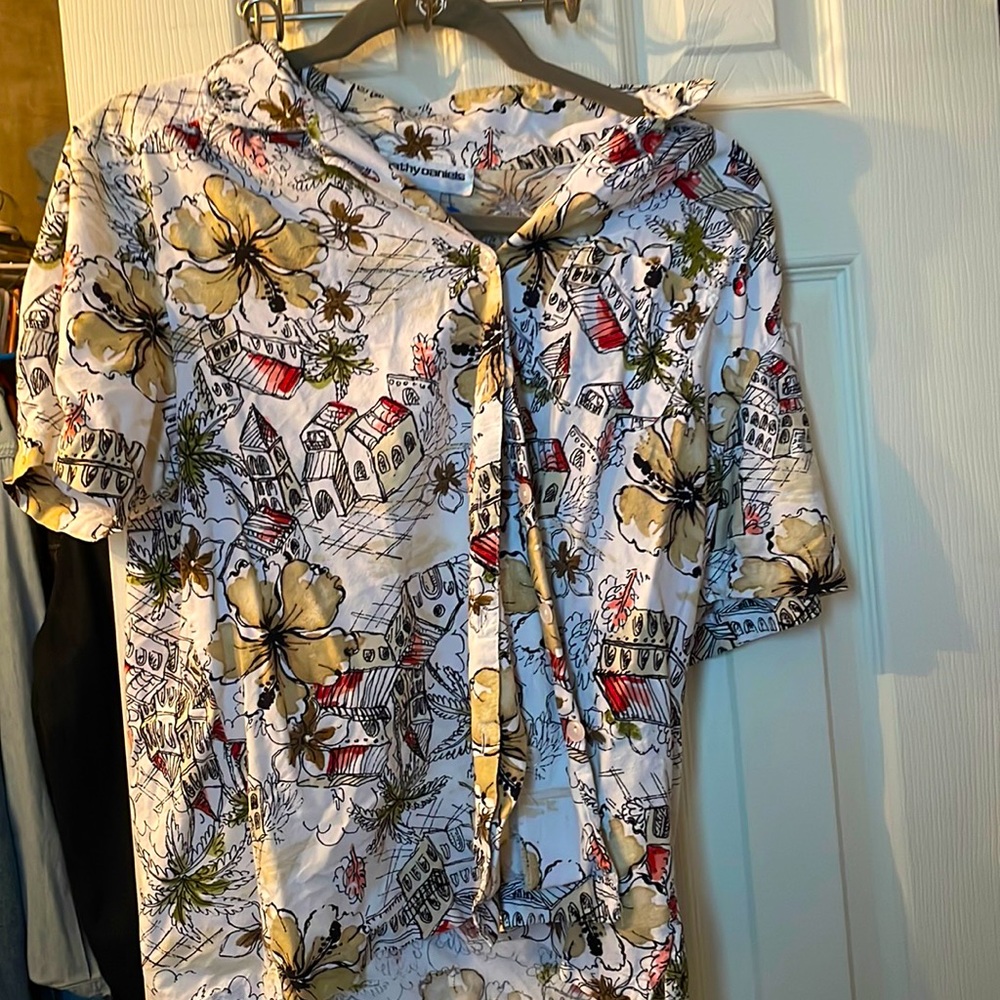 Hawaiian women’s shirt